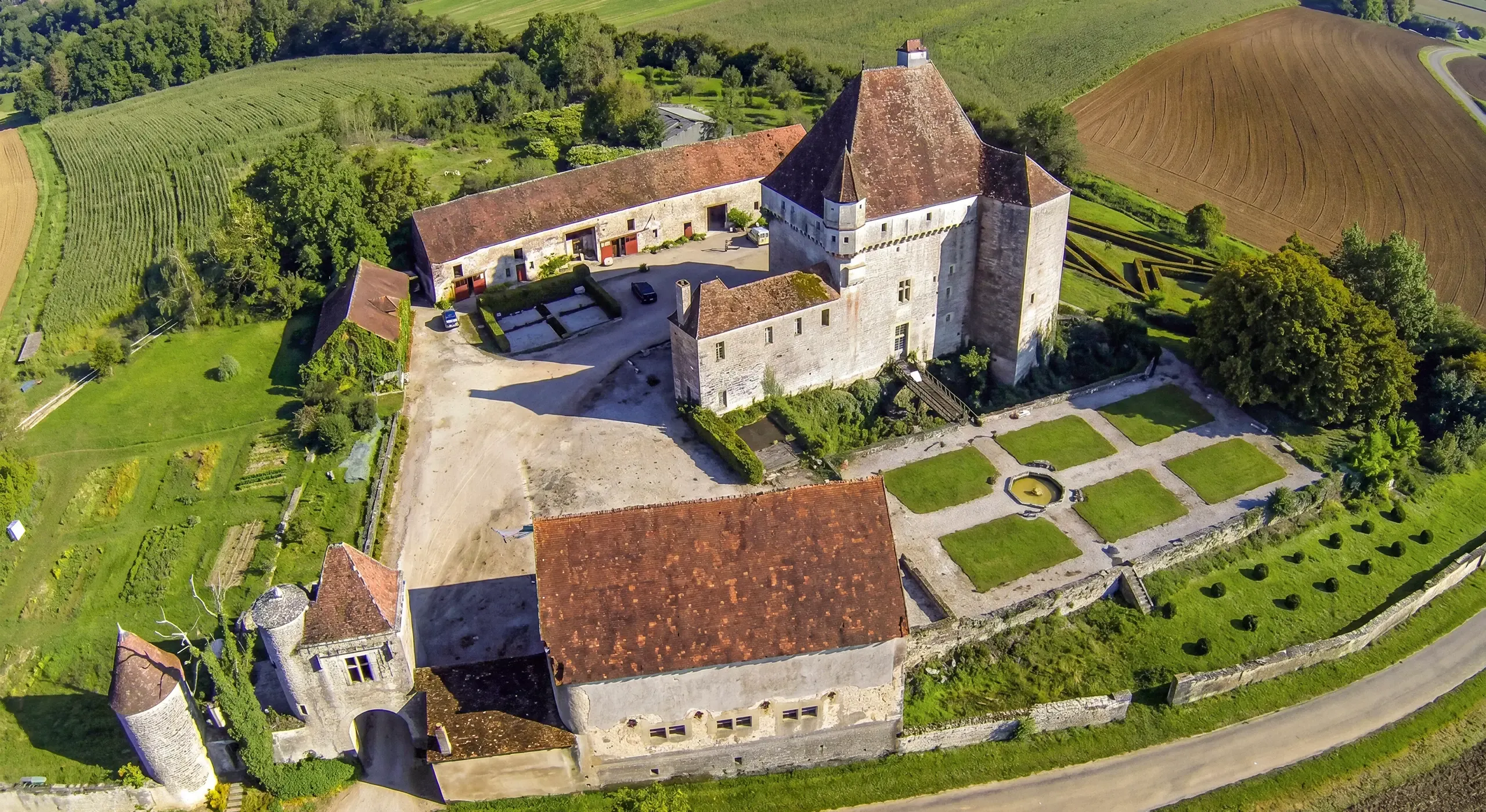 Château de Rosières en Côte d'Or à visiter avec le Pass Patrimoine  © Cassandre BERGEROT