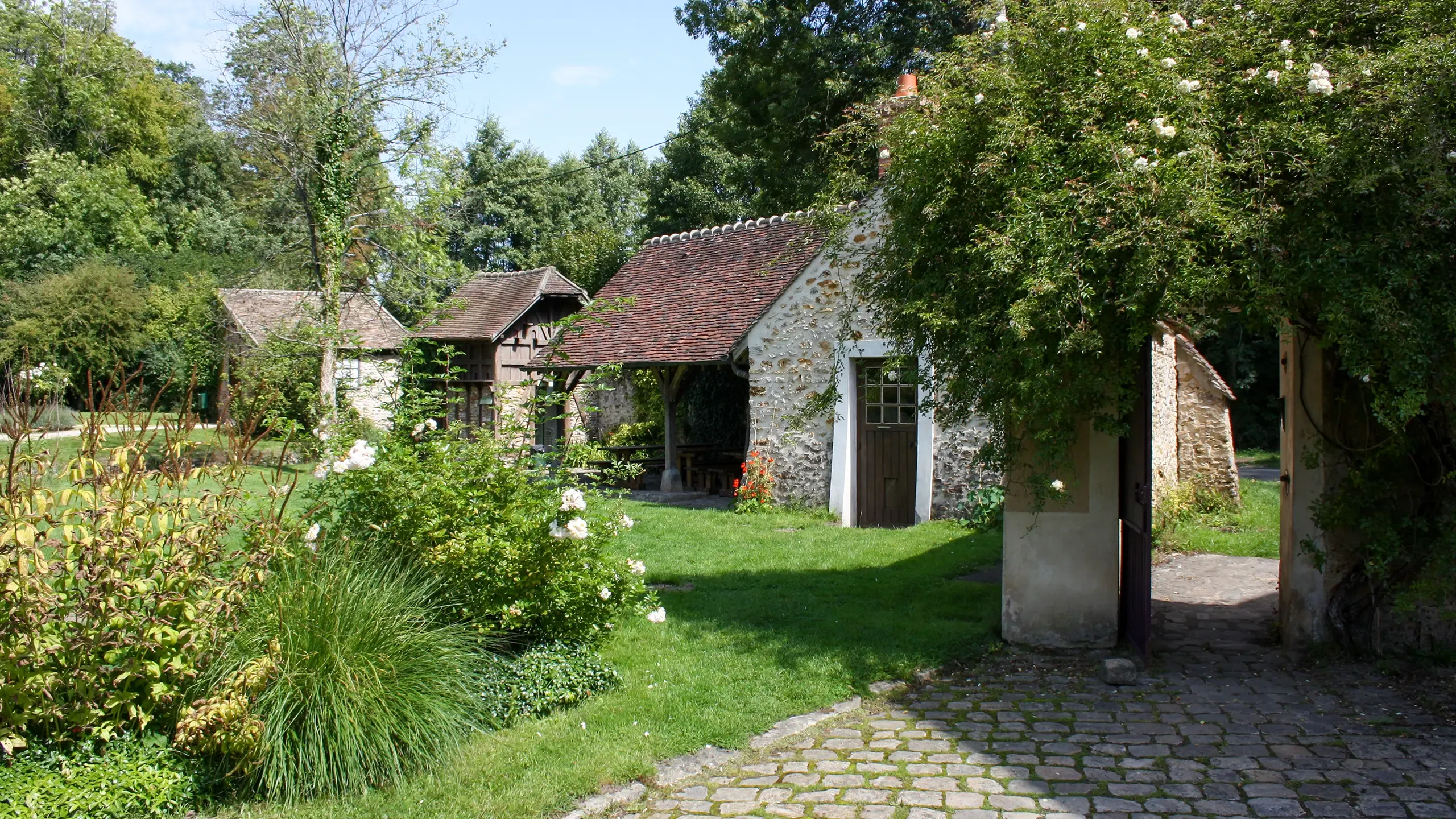 Visitez la Maison Elsa Triolet-Aragon, dans les Yvelines, avec le Pass Patrimoine. ©Lionel Allorge CC BY-SA 3.0