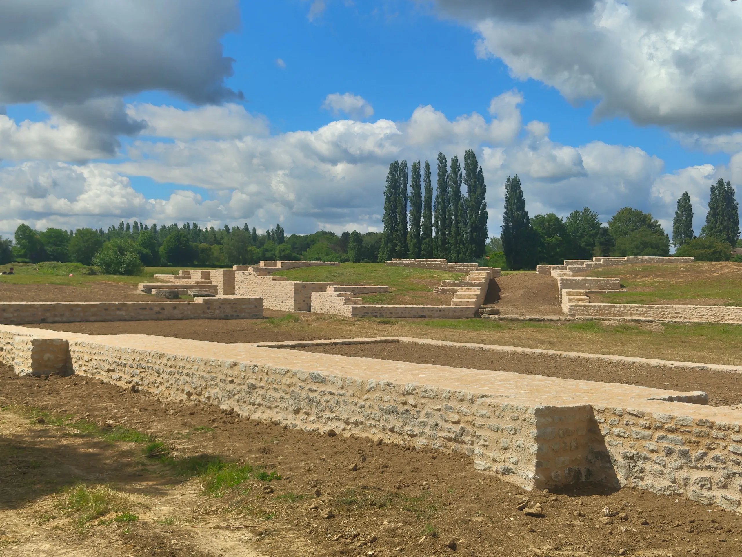 Chateaubleau_Théâtre gallo-romain de Châteaubleau ©Cyrille Chenaie