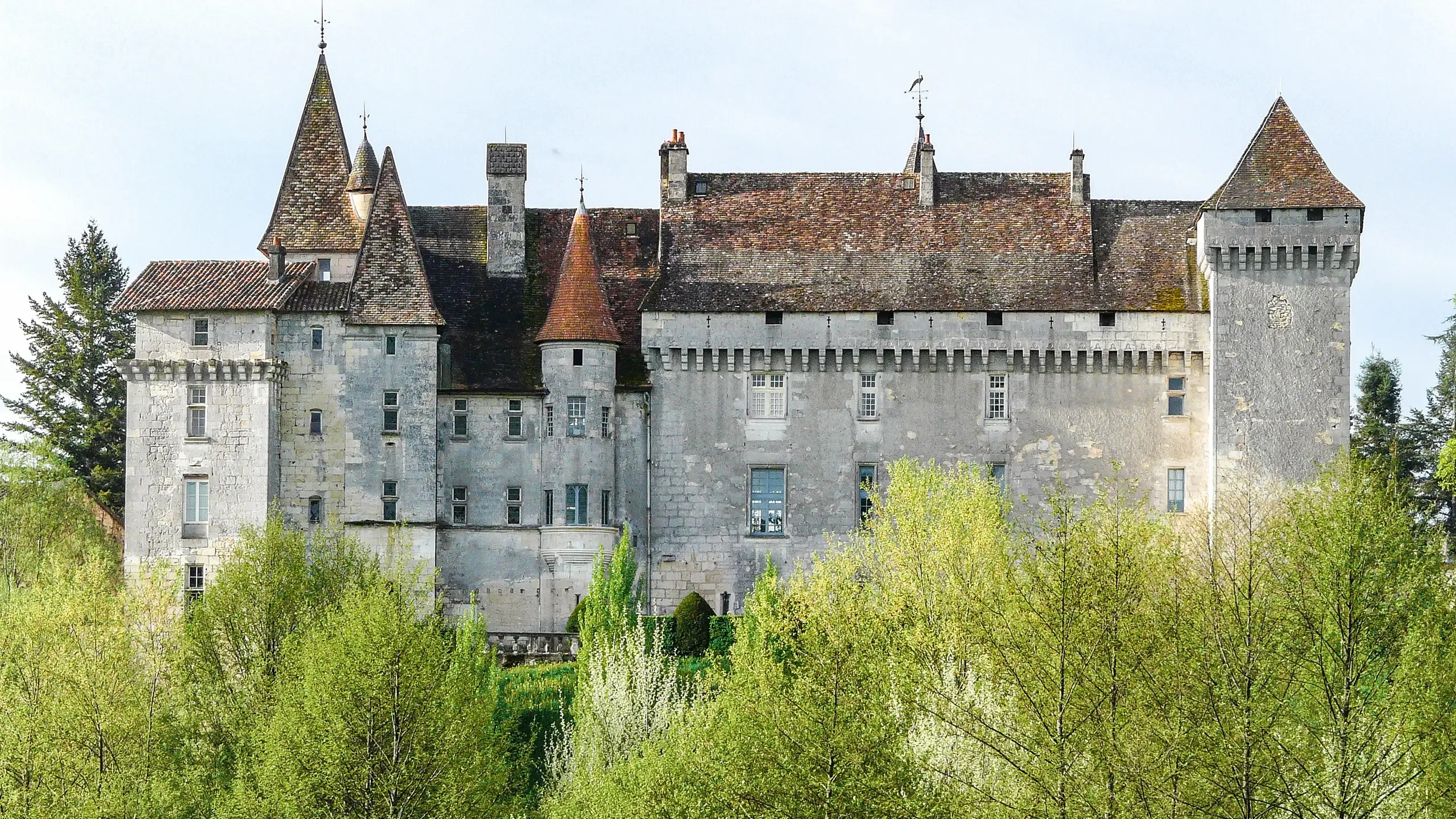 Visitez le Château de Château-L'Évêque en Dordogne avec le Pass Patrimoine © Père Igor - CC BY-SA 3.0