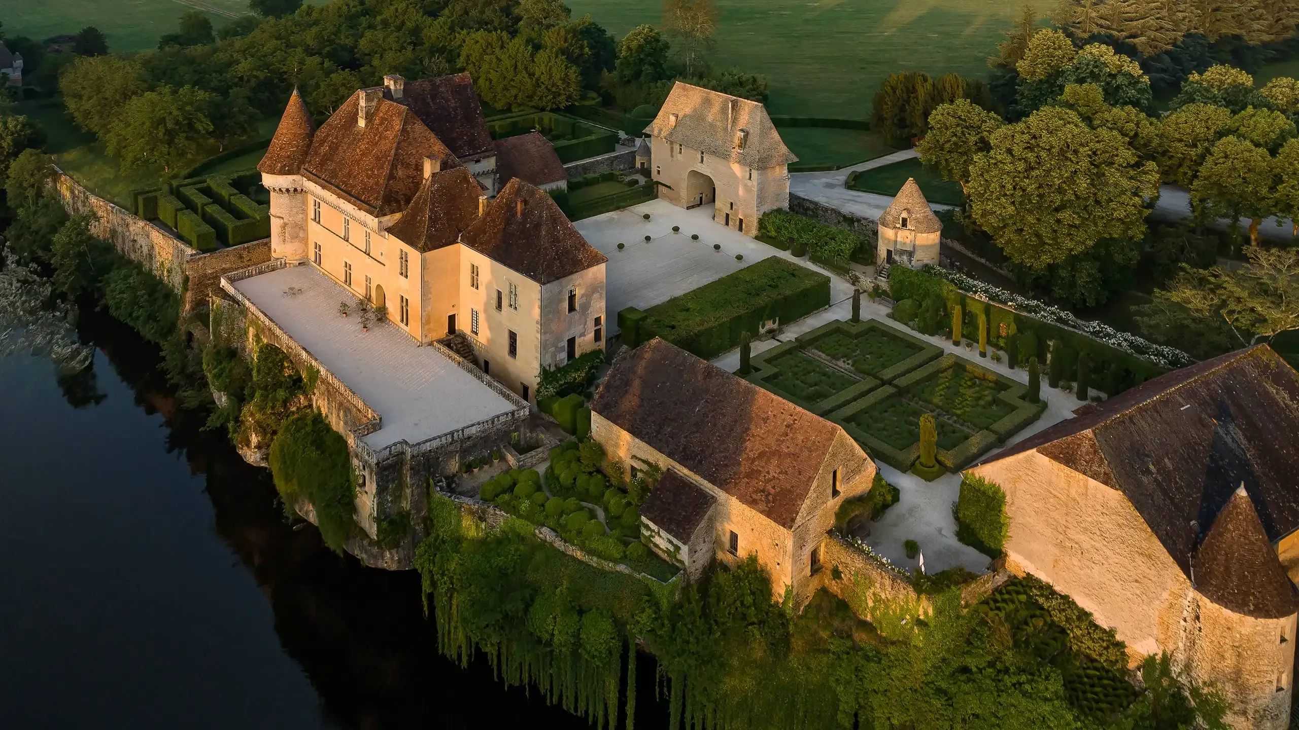 Visitez le Château de Losse en Dordogne avec le Pass Patrimoine © Déclic&Décolle