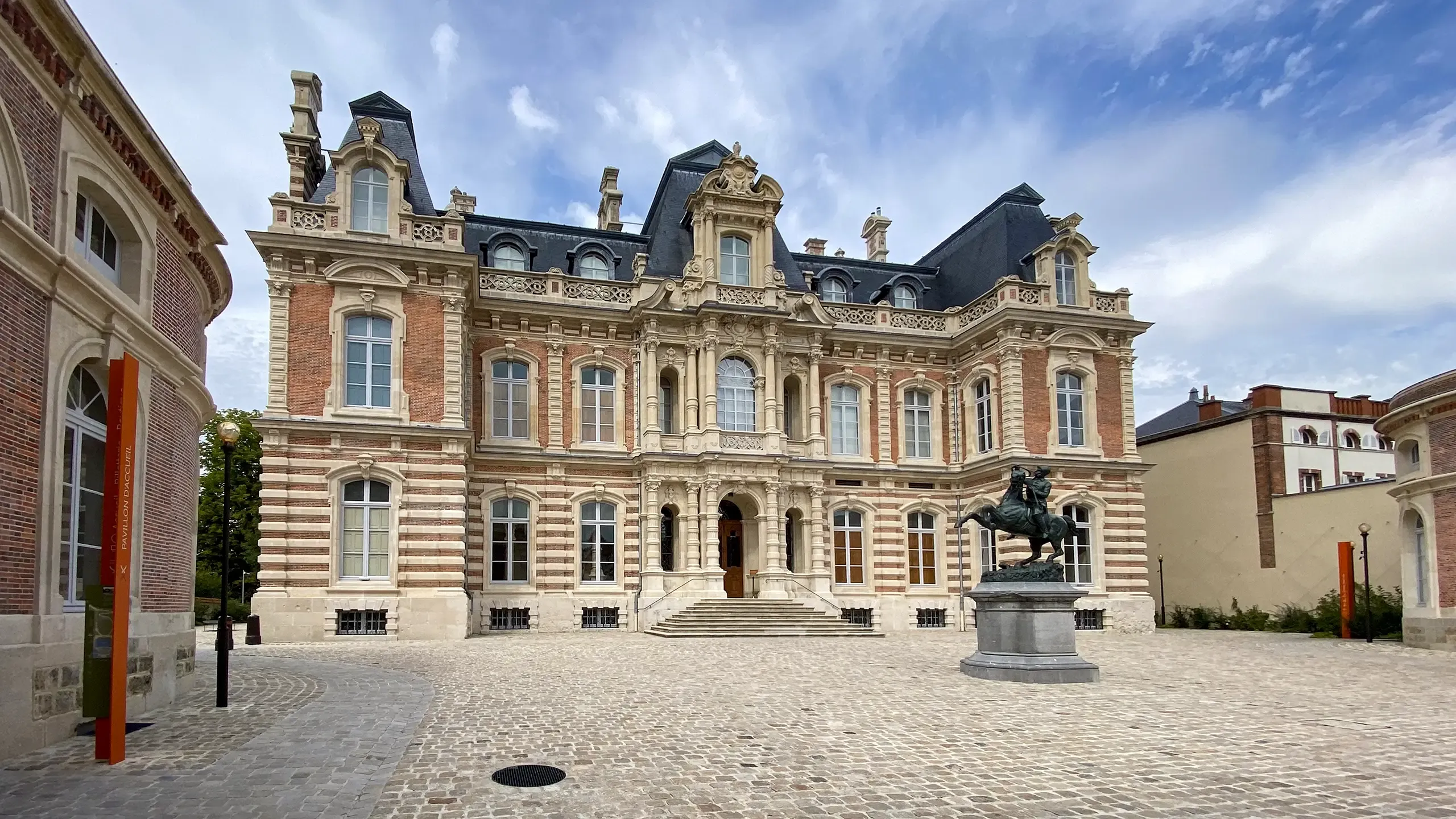 Chateau Perrier à Epernay dans la Marne à visiter avec le Pass Patrimoine ©Tiefenschaerfe - CC BY-SA 4.0