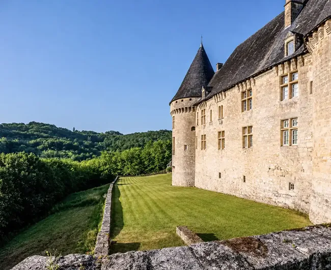 Le château 15e © J-M de Royere
