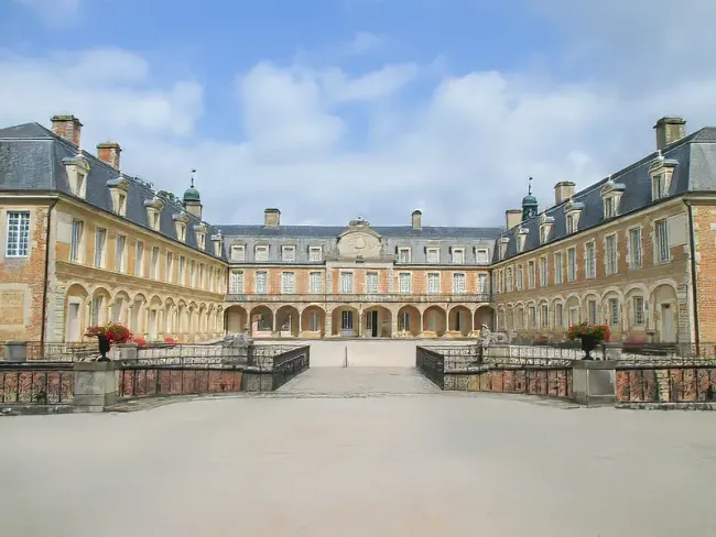 Château de Pierre-de-Bresse © Arnaud 25