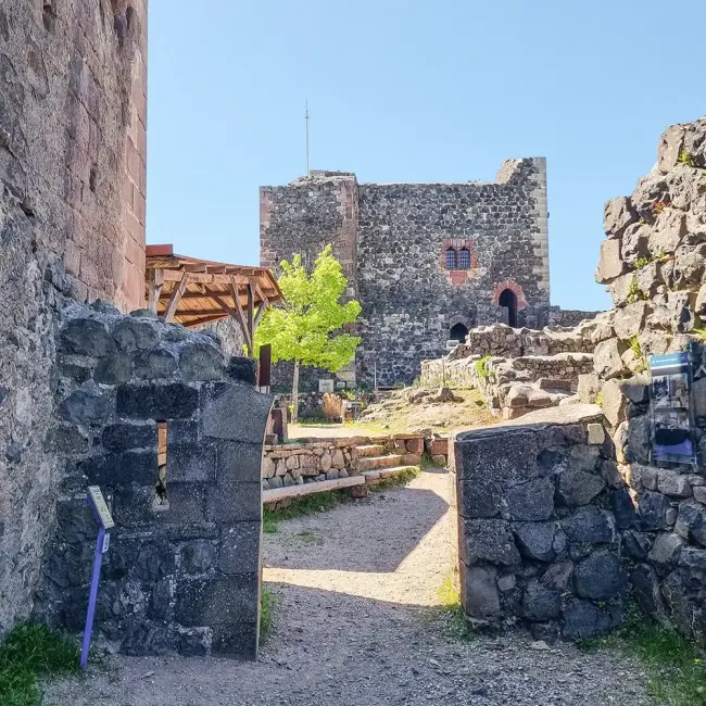Donjon du château de Calmont d’Olt © Gaëlle Mahieu