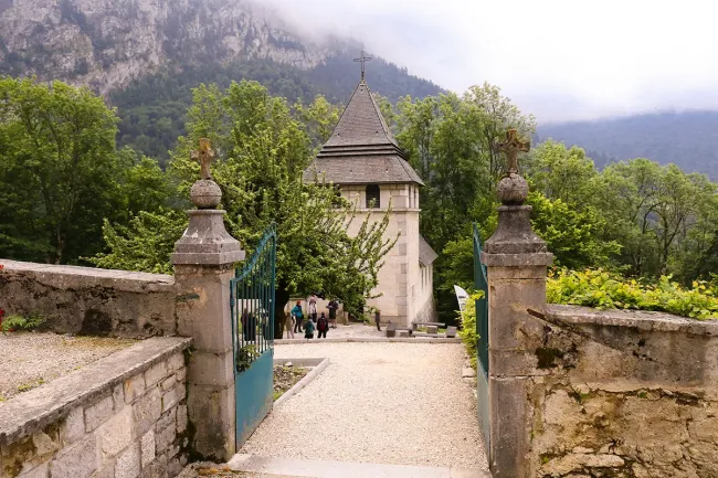 Entrée de la Correrie de la Grande Chartreuse © Montval