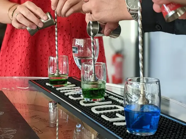 Expérience cocktail © Le Cassissium