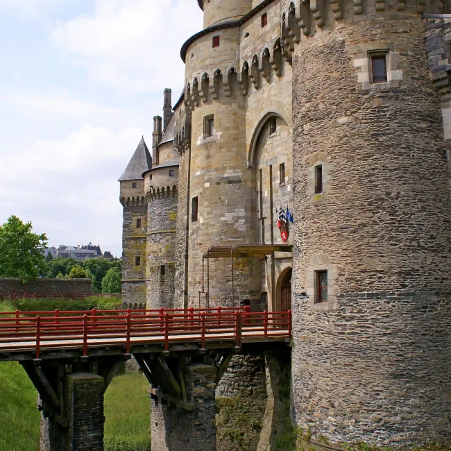 Pont-levis du château des Barons de Vitré ©Laura Prince