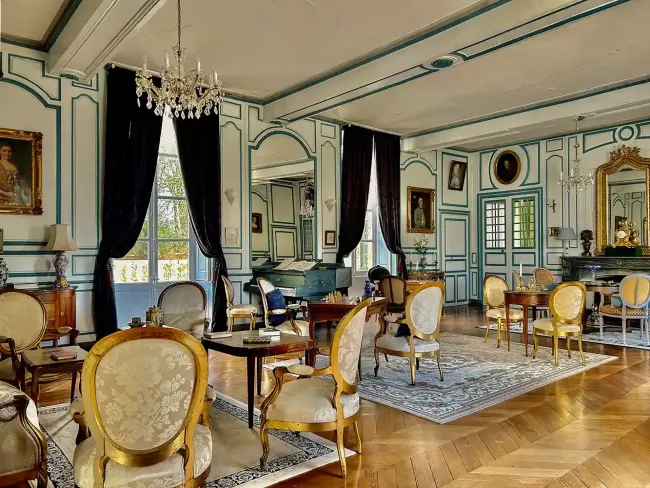 Grand salon ©Château des Feugerets