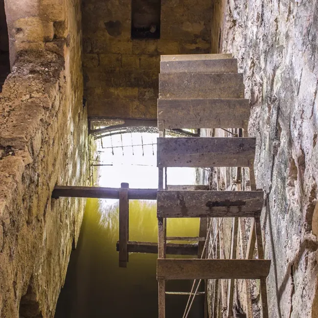 Bief et roue du Moulin des Tours © Albret Tourisme