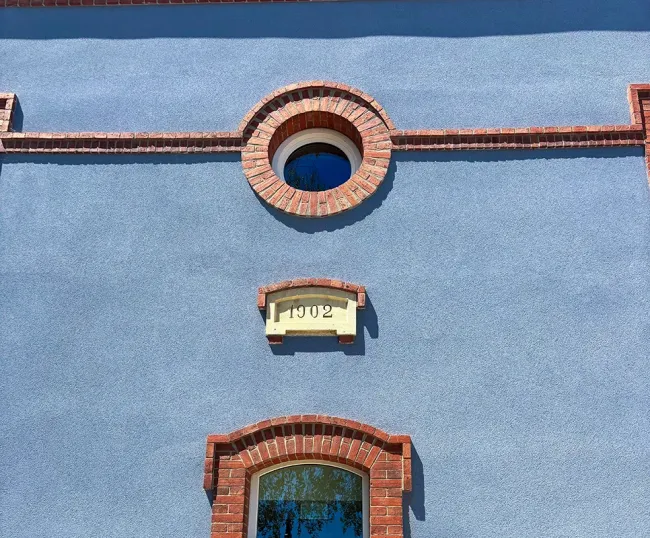 Un bâtiment à l'anglaise ©Pressoria