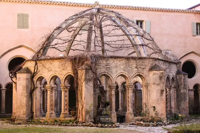 Abbaye de Valmagne, La fontaine lavabo ©Selmoval