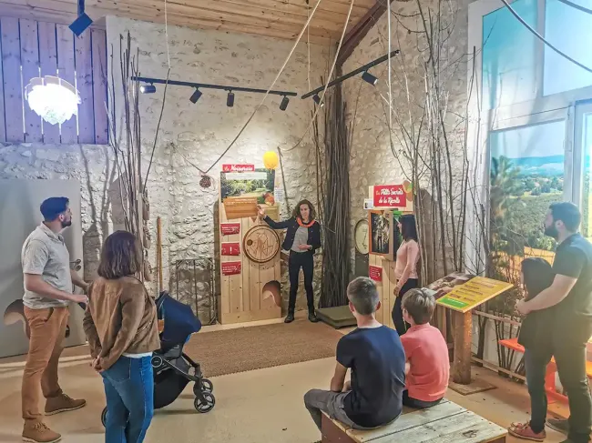 Salle de l'arbre © Maison de la noisette
