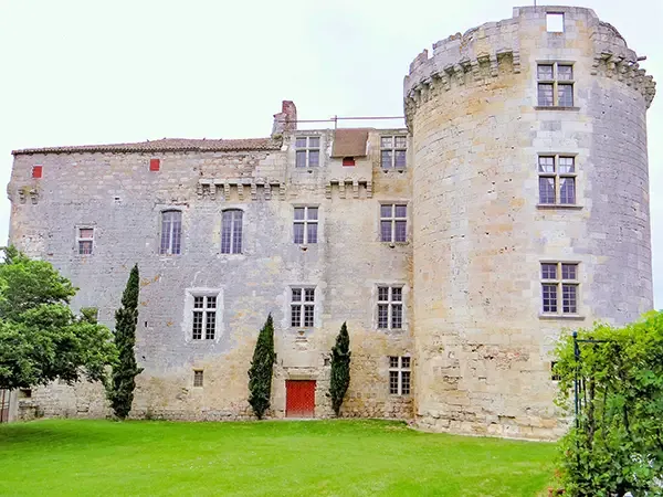 Tour Bernard de Grossolles, du Château de Flamarens. ©MOSSOT, CC BY-SA 3.0