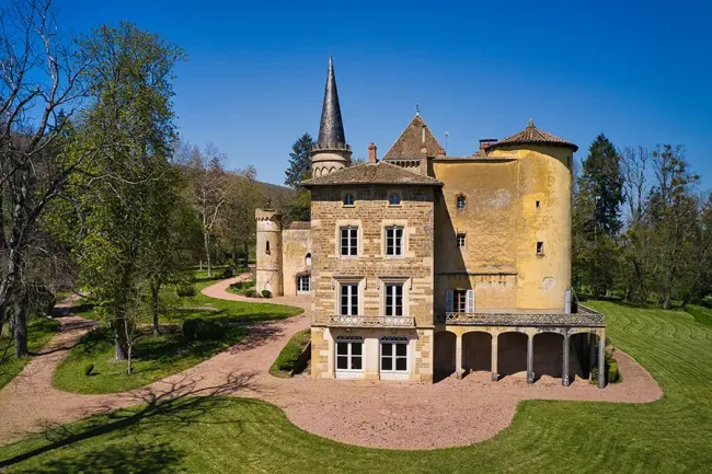 Façade sud du Château de Saint-Point © Donatien Chalot