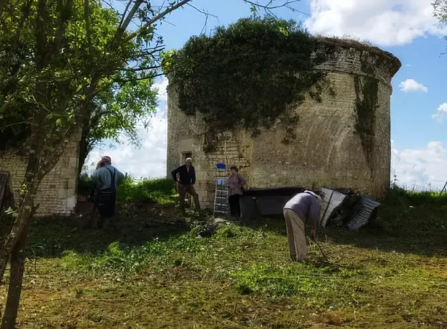 Pigeonnier de la maison forte de Montfaucon © Philippe Dubois