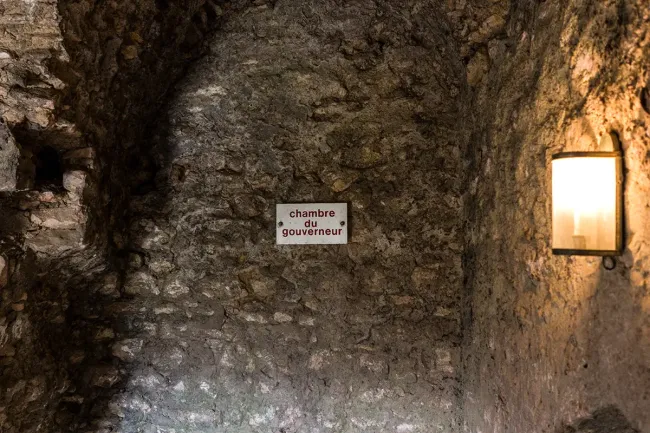La chambre du gouverneur dans la tour César de Provins © Poudou99-CC BY 3.0