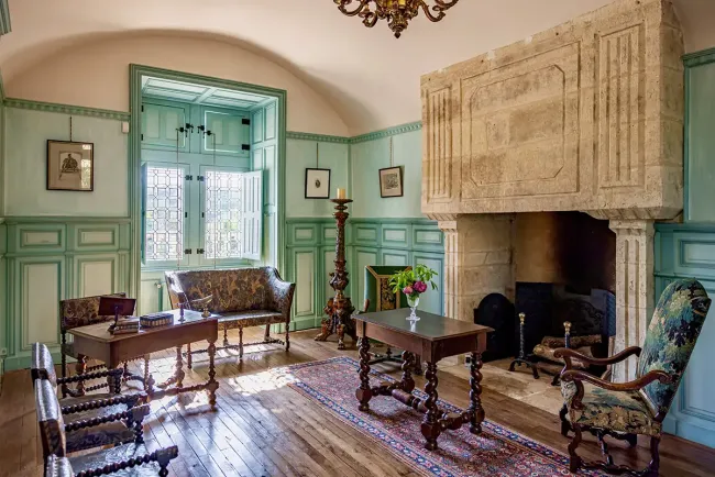 Intérieurs du Grand Logis du Château de Losse © Déclic&Décolle