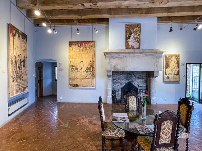 Exposition au Château de Belcastel © Valérie Girard