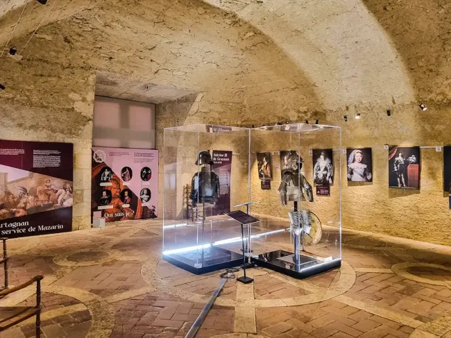 Salle des murmures du centre d'art du château de Lavardens © Centre d'art du château de Lavardens