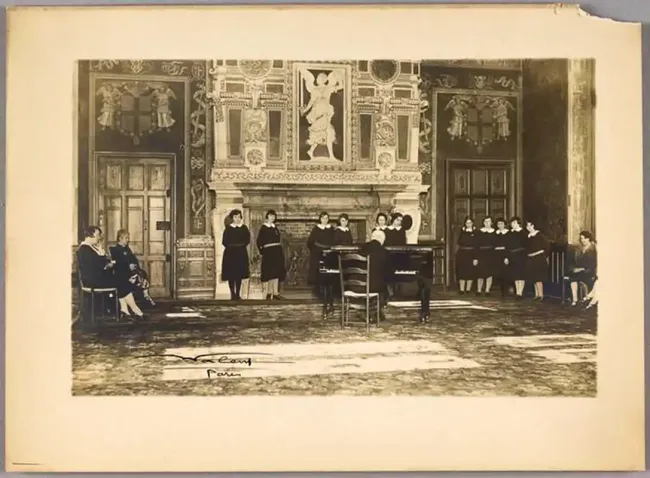Maison d'éducation de la Légion d'Honneur © GrandPalaisRmn (musée de la Renaissance, château d'Ecouen) / Mathieu Rabeau