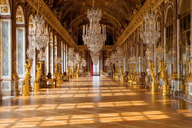 Galerie des glaces du château de Versailles © Thomas Garnier