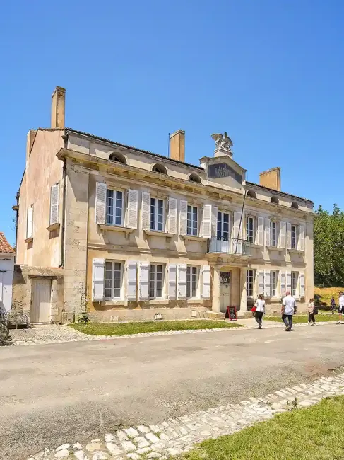 Musée Napoléon de l’île d’Aix extérieur © Châteaux & Histoire, Pierre Holley
