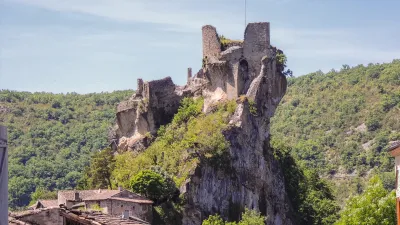 Visitez la Forteresse de Penne, dans le Tarn, avec le Pass Patrimoine. ©Alain Colomb