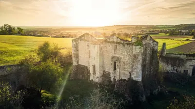 Visitez la Maison Forte de Montfaucon dans la Vienne avec le Pass Patrimoine c Philippe Dubois