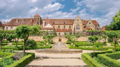 Visitez le Grand site clunisien de Souvigny dans l’Allier avec le Pass Patrimoine © Grand Site Clunisien de Souvigny