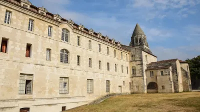 Visitez l'abbaye aux Dames de Saintes en Charente-Martitime avec le Pass Patrimoine © Chatsam - CC BY SA 3.0