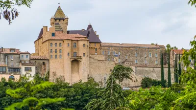 Visitez le Château Centre d'Art Contemporain et du Patrimoine d'Aubenas en Ardèche avec le Pass Patrimoine © Kakoula10 - CC BY SA 4.0