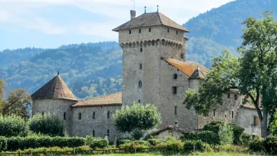 Château d'Avully à visiter en Haute-Savoie ©TarichaRivularis, CC BY-SA 3.0
