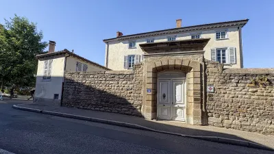 Hôtel Dugas de la Boissonny à visiter en Auvergne avec le Pass Patrimoine 